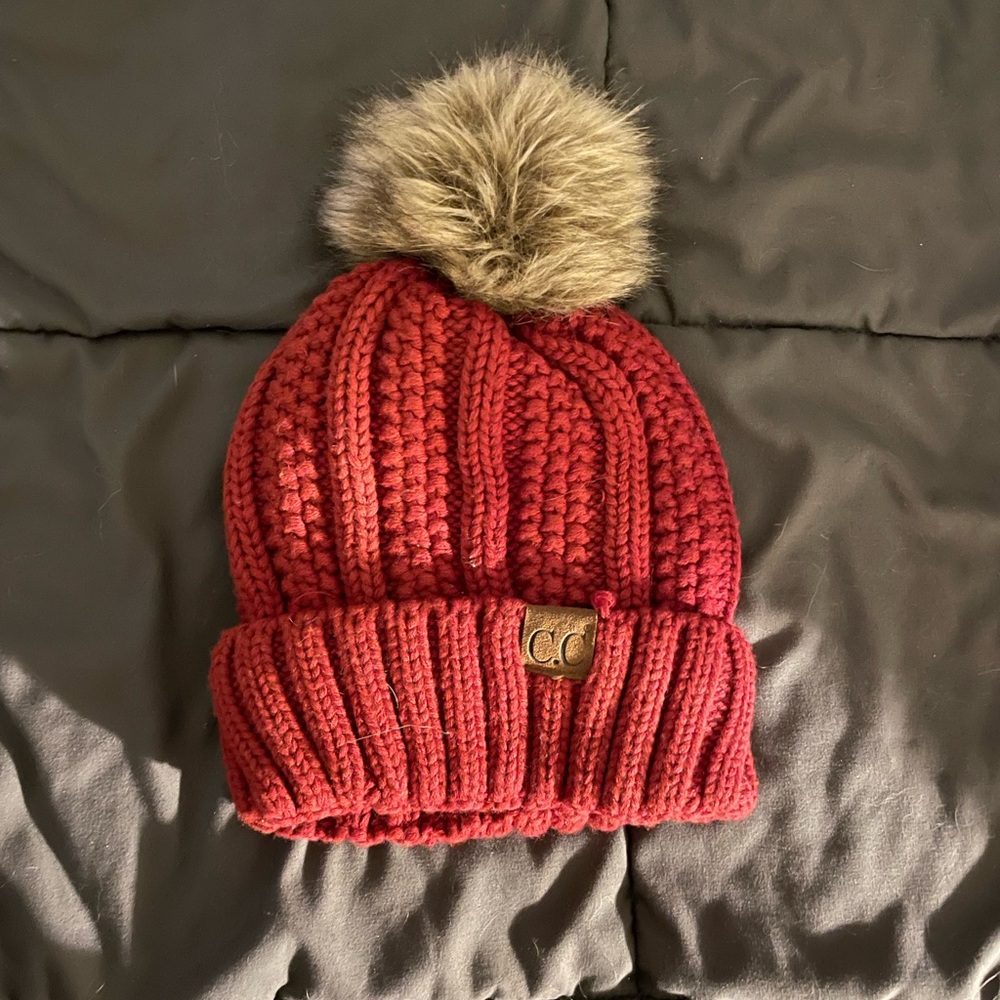 Red CC beanie - Picture 1 of 1
